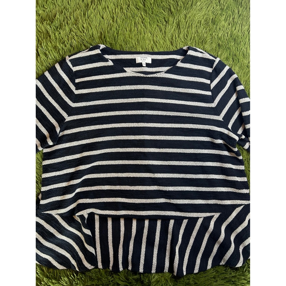 Crown & Ivy Top Women 1X Navy Blue Curvy Striped Peplum Tulip Back Long Sleeve